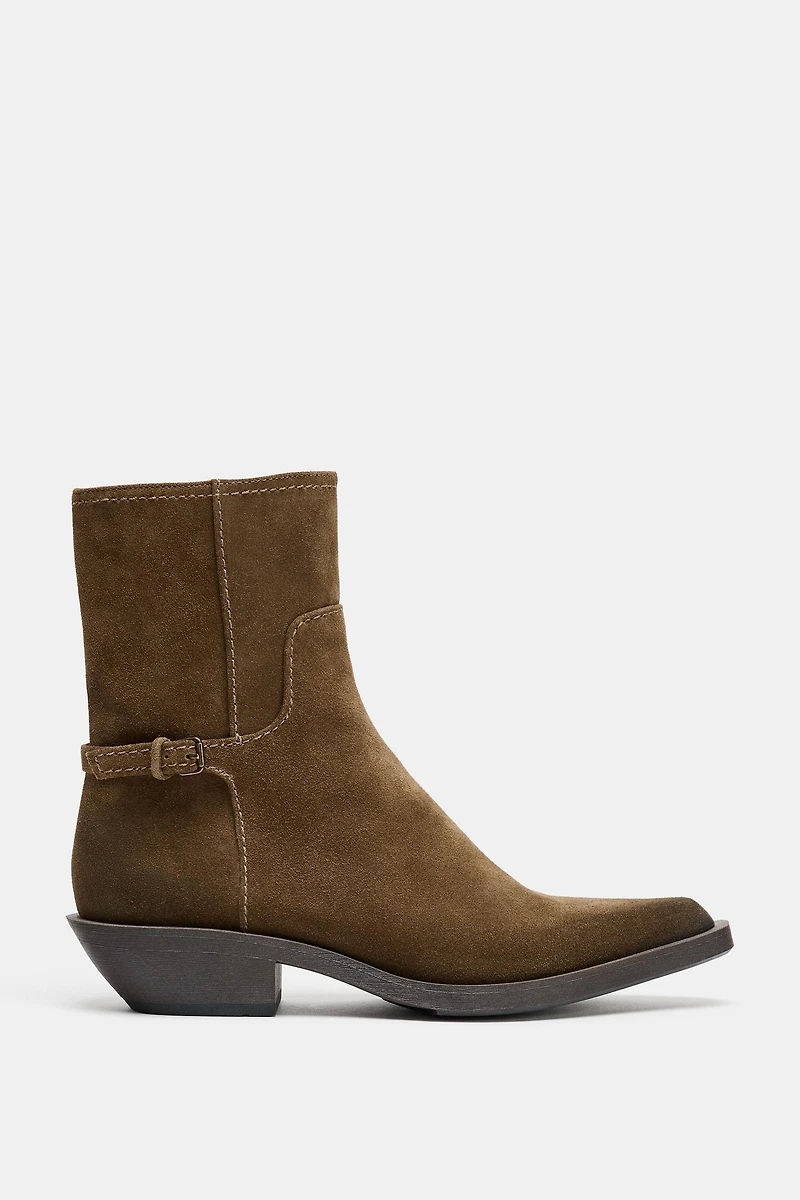 BOTTINES EN CUIR EFFET USÉ