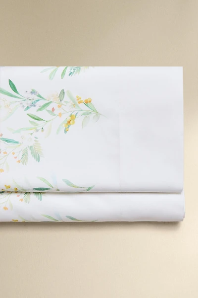 DRAP DE DESSUS SATIN FEUILLES ET FLEURS