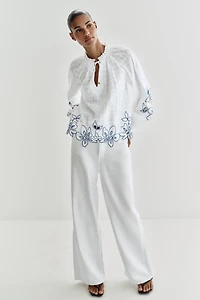 EMBROIDERED FLORAL BLOUSE