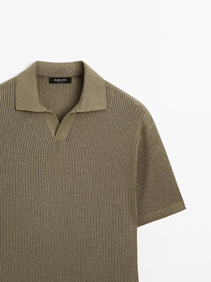 Cutwork V-neck polo shirt