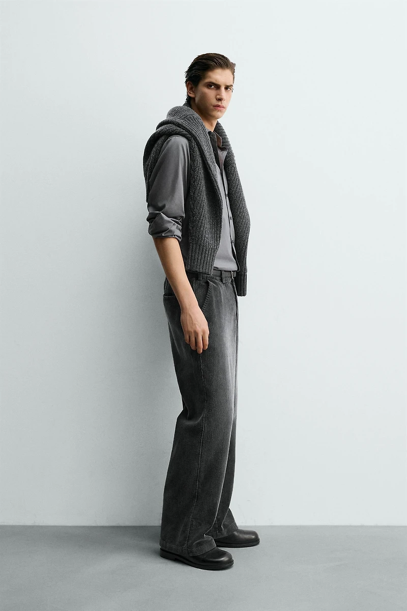 PANTALON EN VELOURS CÔTELÉ COUPE DÉCONTRACTÉE