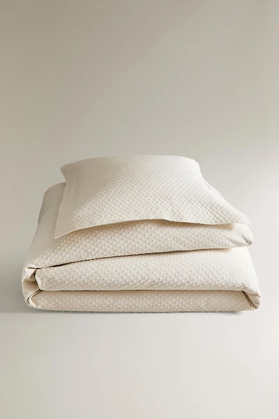 COUVRE-LIT MOTIF POIS