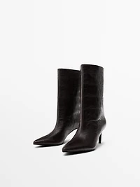 Bottines à talon en cuir grav