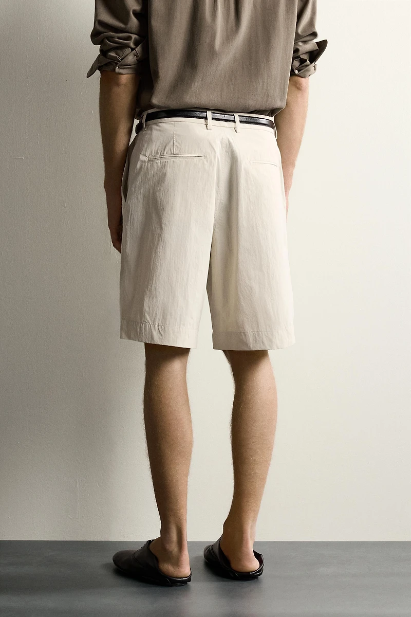WIDE-FIT PLEATED SHORTS