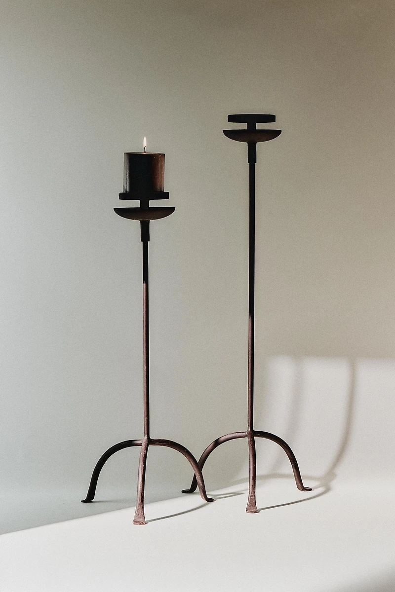 TRIPOD CANDLESTICK