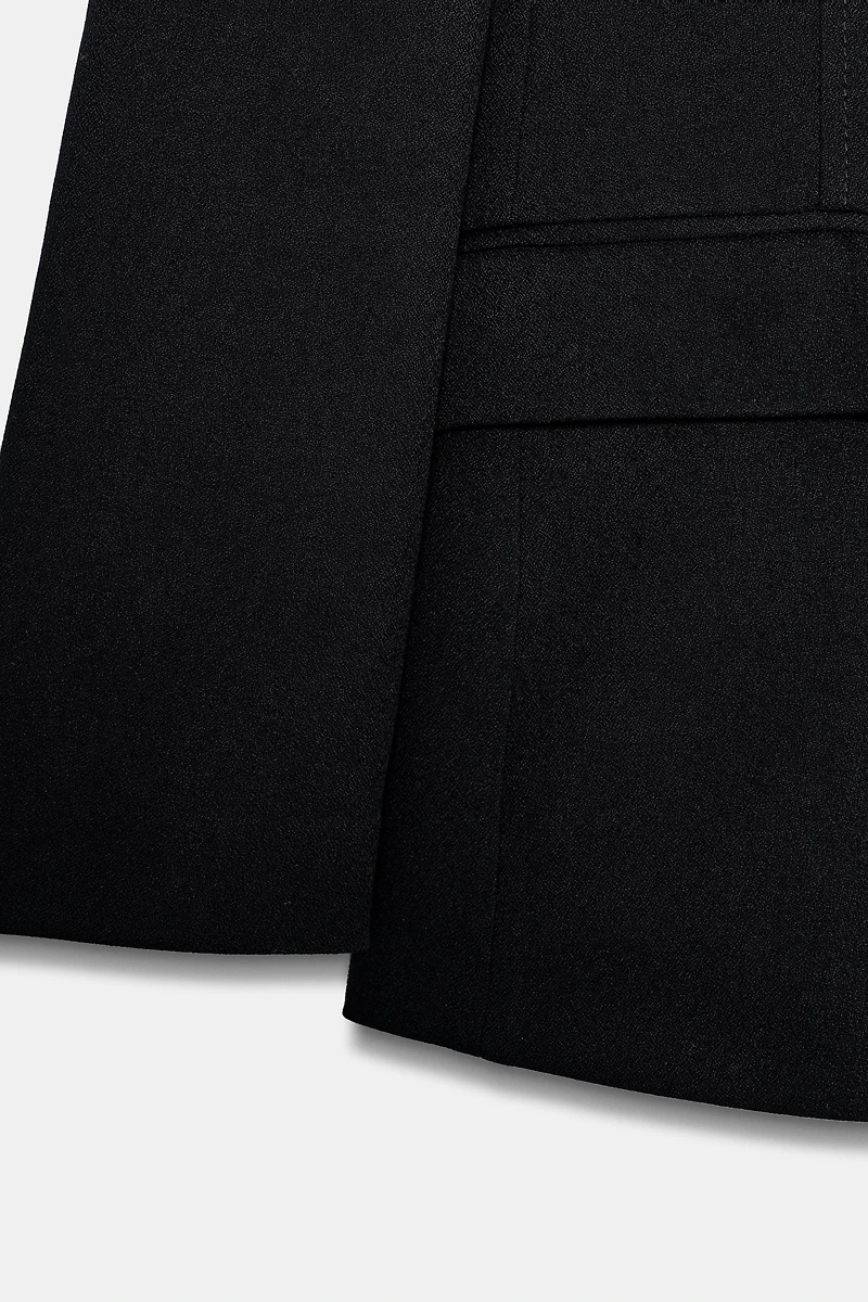 TAILORED SHOULDER PAD BLAZER