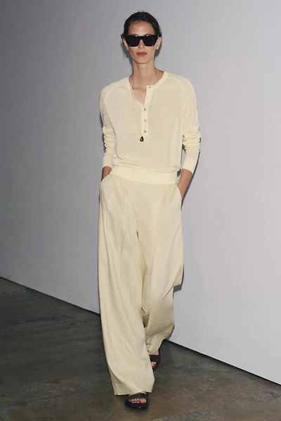 PULL EN MAILLE UNIE