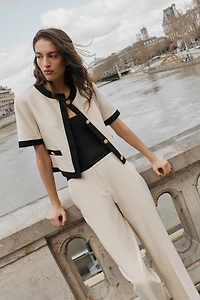 VESTE MANCHES COURTES