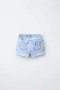 EMBROIDERED DAISY DENIM SHORTS