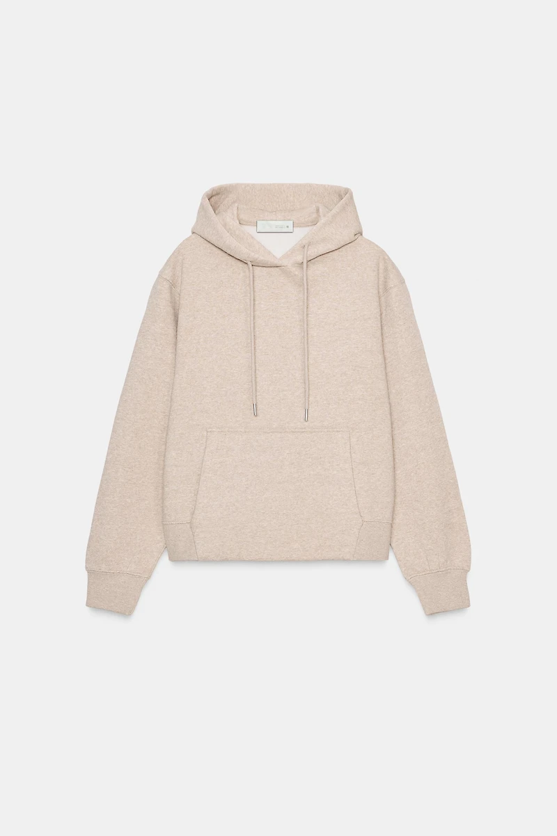 BASIC HOODIE SWEATSHIRT
