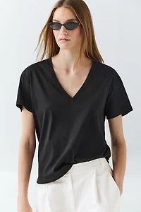 Flowing V-neck T-shirt
