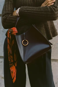 MINI SAC SEAU AVEC ANNEAU MÉTALLIQUE