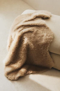 LONG FAUX FUR BLANKET