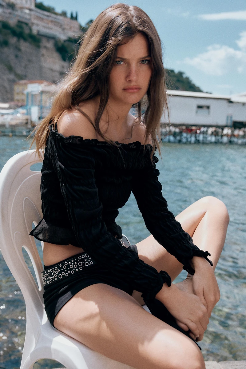 SMOCKED KNIT TOP
