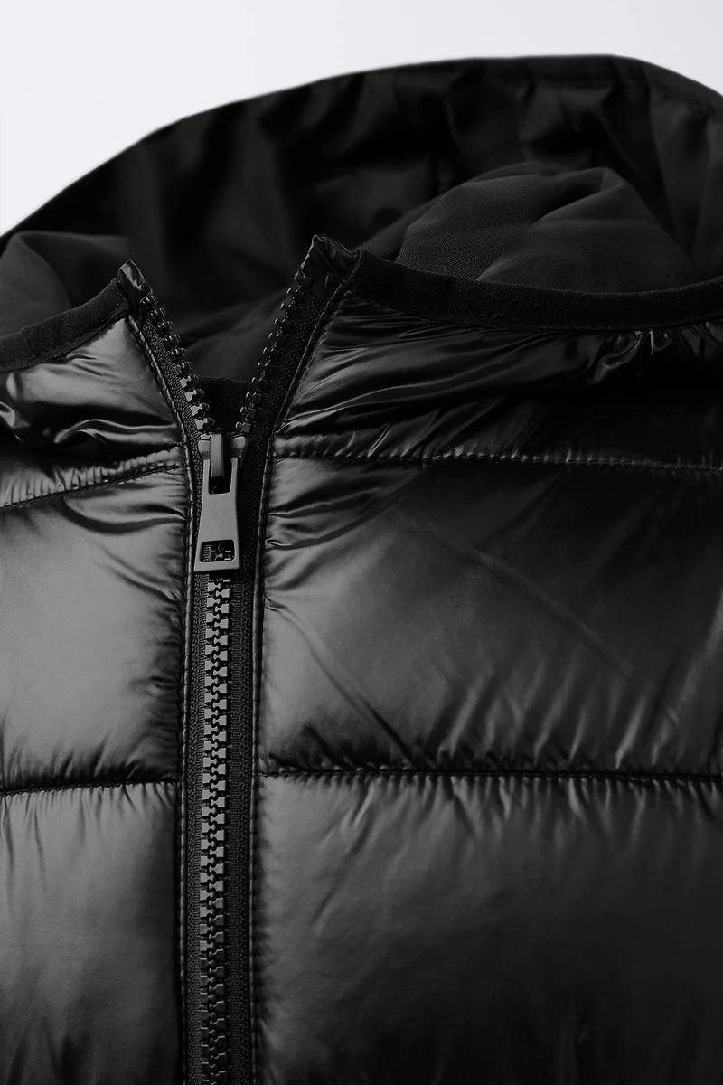 ULTRALIGHT HOODED JACKET