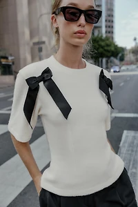SOFT TIE TOP