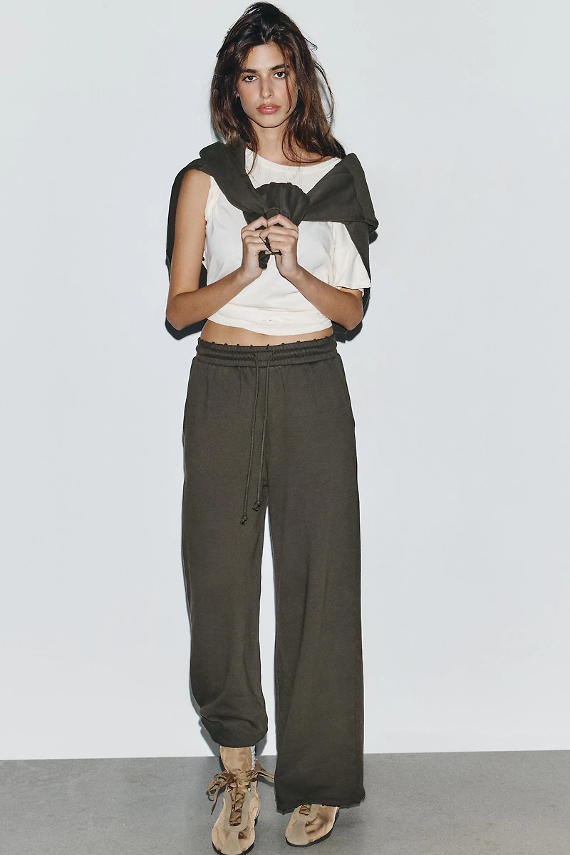 WASHED STAR STUDDED PANTS