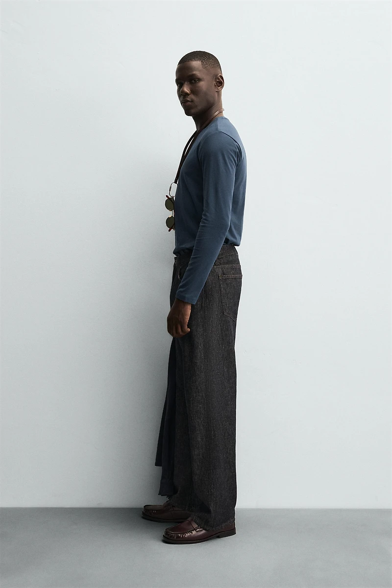 BASIC SLIM FIT T-SHIRT