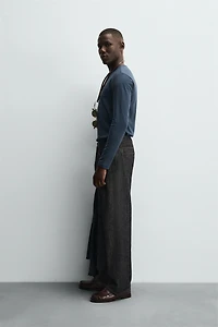 BASIC SLIM FIT T-SHIRT