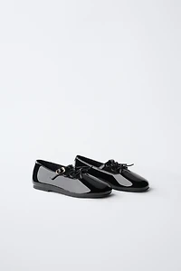 PATENT LEATHER BALLET FLATS WITH BOWS
