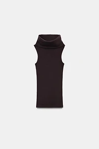HIGH NECK SLEEVELESS TOP