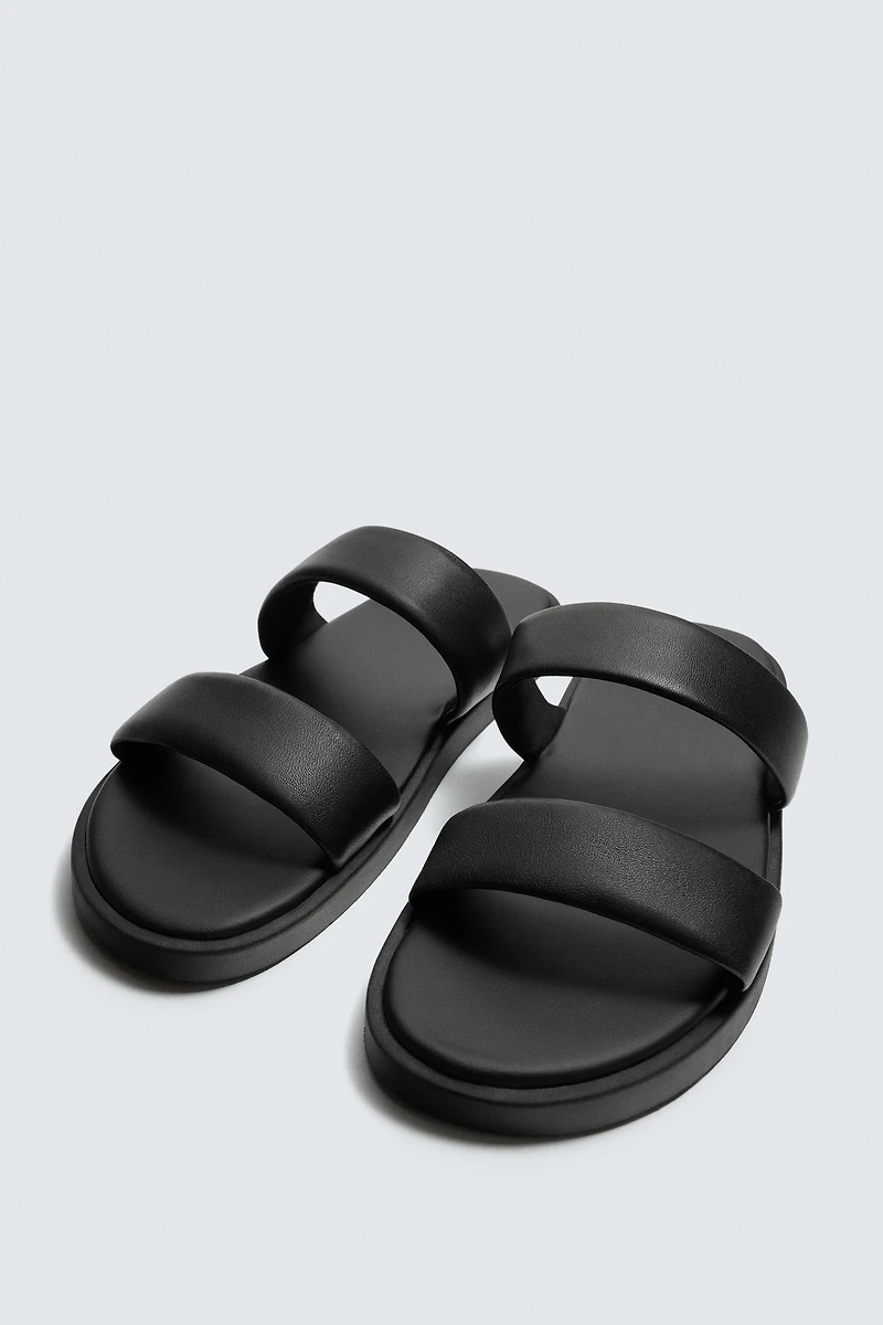 SANDALES EN CUIR À BRIDES
