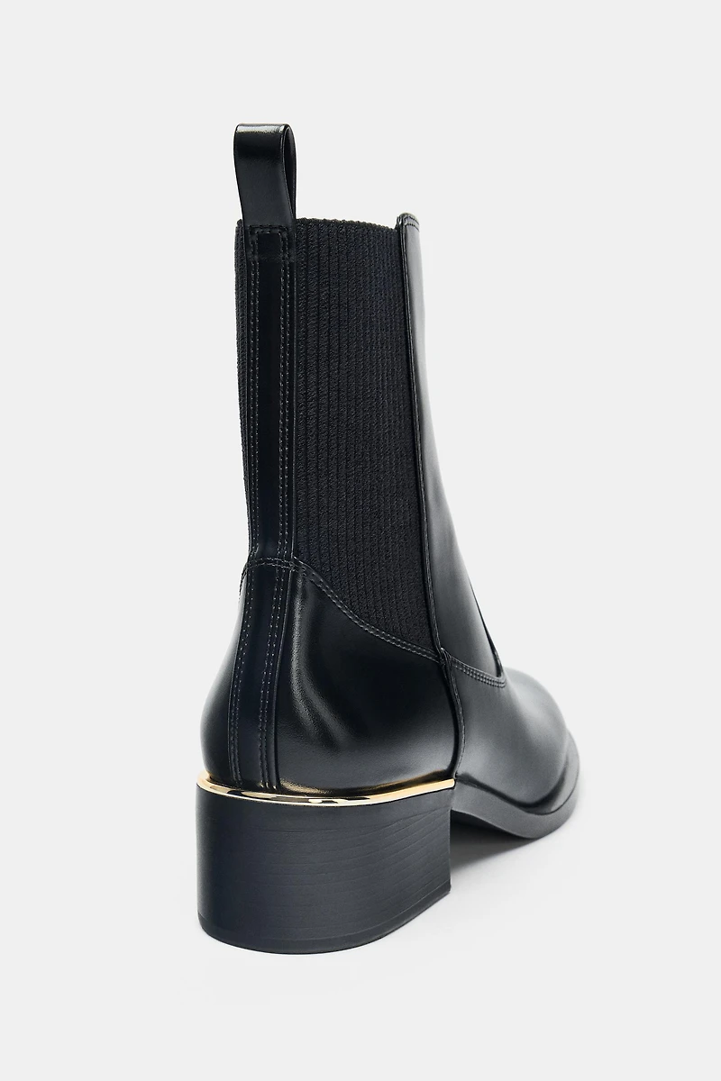 HEELED ANKLE BOOTS