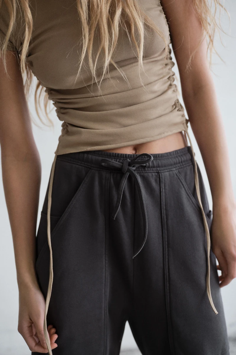 JOGGER PANTS WITH POCKETS