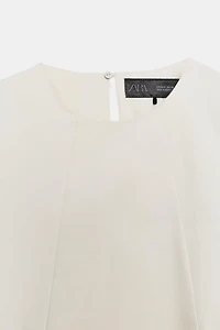 VOLUME SLEEVE CROP TOP