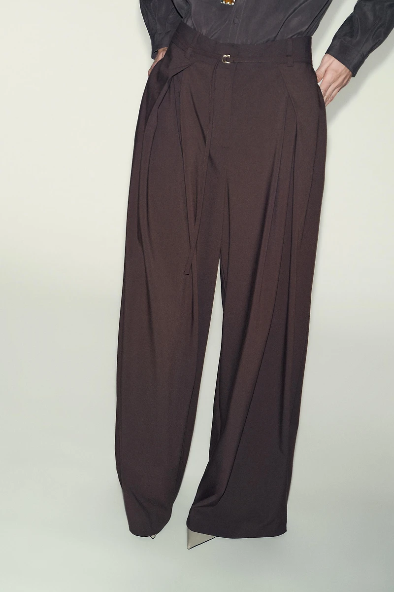 WIDE LEG BELTED PANTS