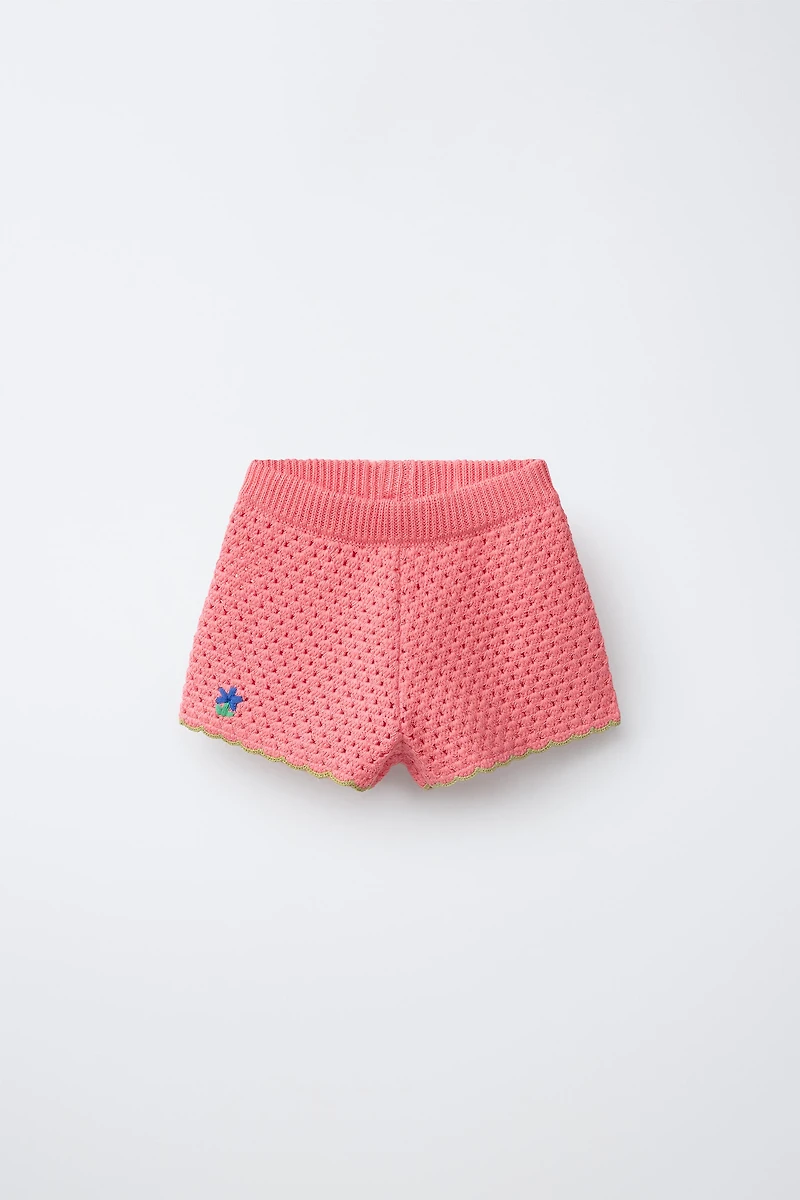 EMBROIDERED CROCHET KNIT SHORTS