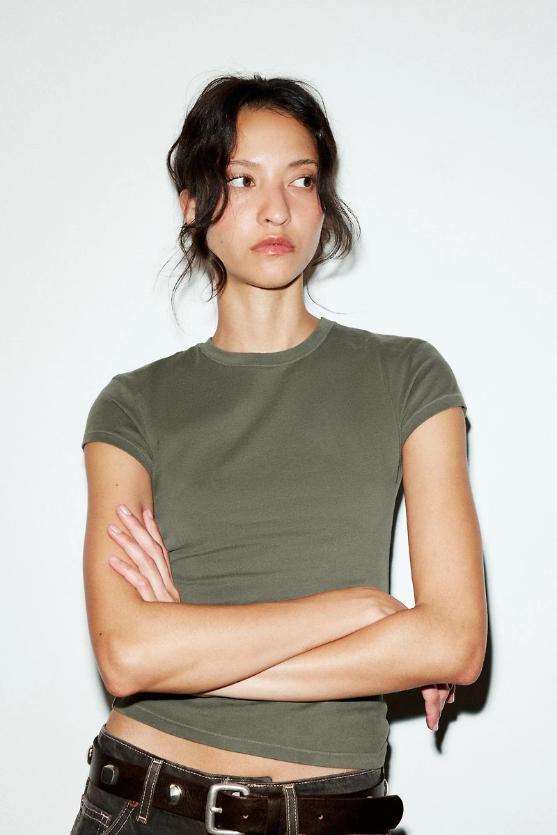 SLIM FIT SHORT SLEEVE T-SHIRT