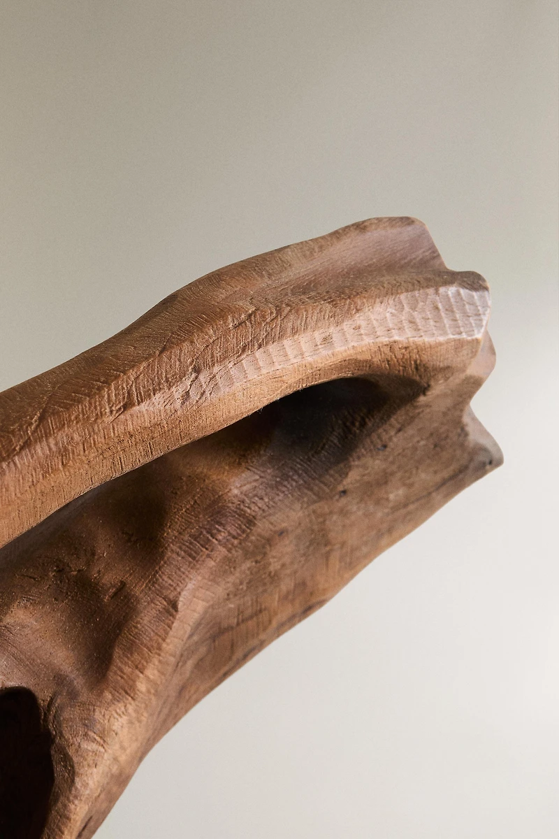 DECORATIVE WOODEN TRUNK