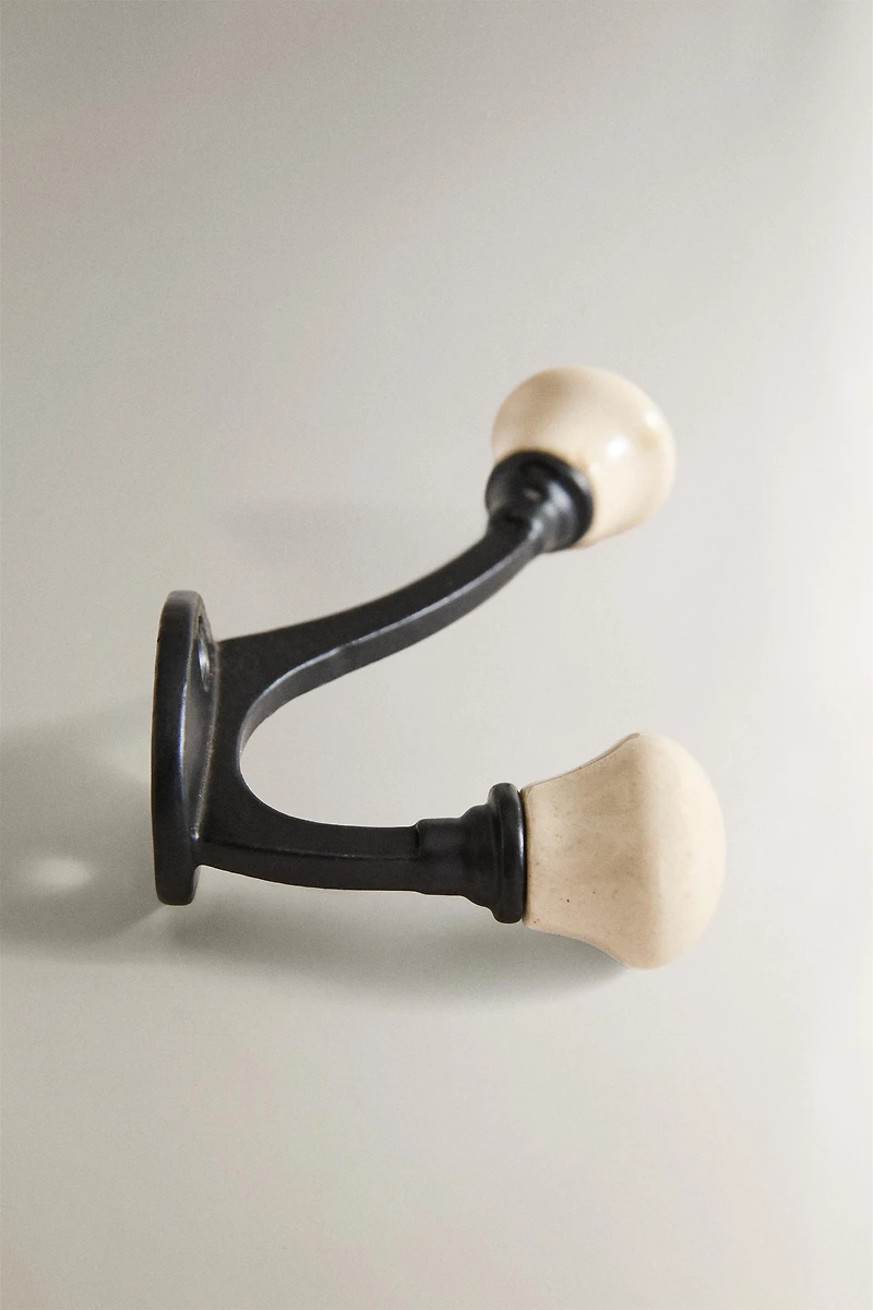 CERAMIC HOOK