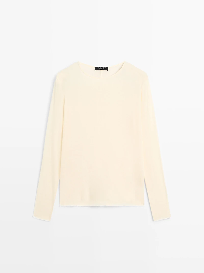 Lightweight long sleeve T-shirt