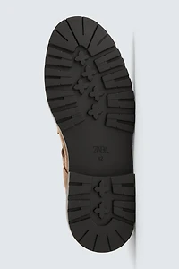 LEATHER BUCKLE SHOES