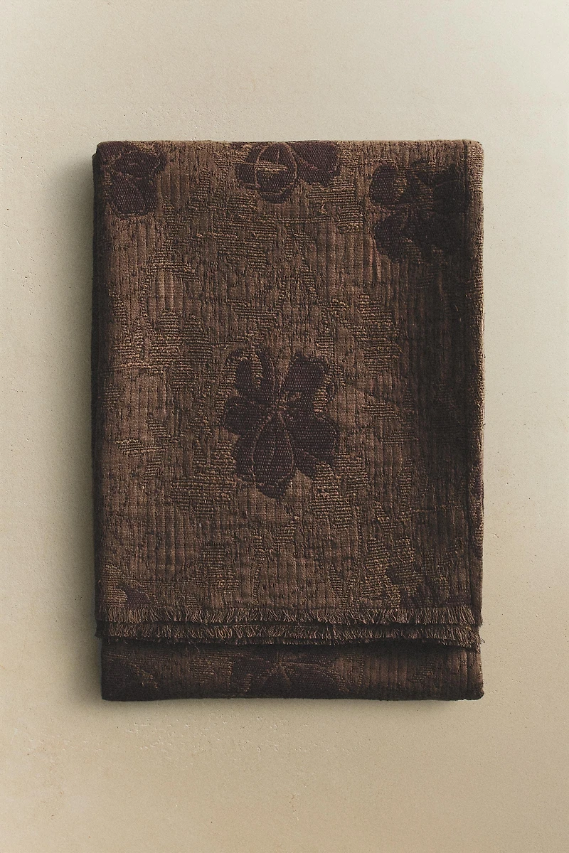 FLORAL JACQUARD BLANKET