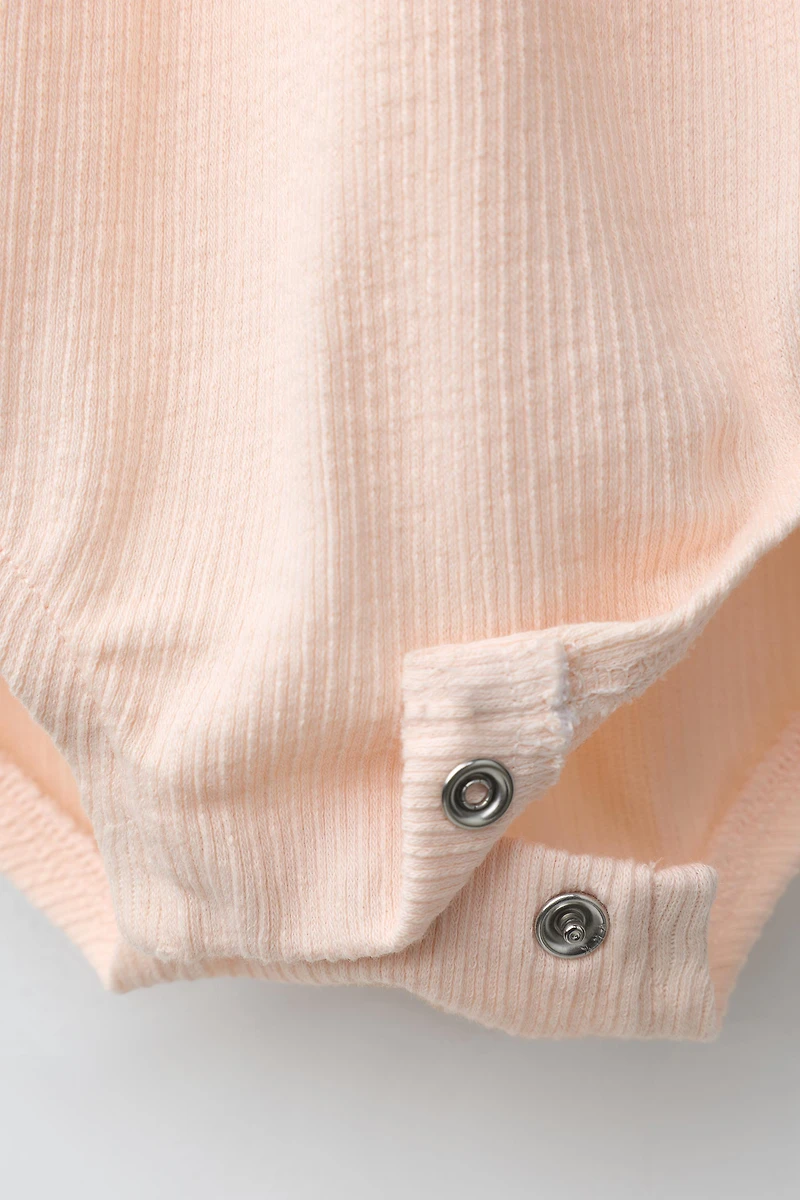 BODY À VOLANTS BRODERIE SOLEIL