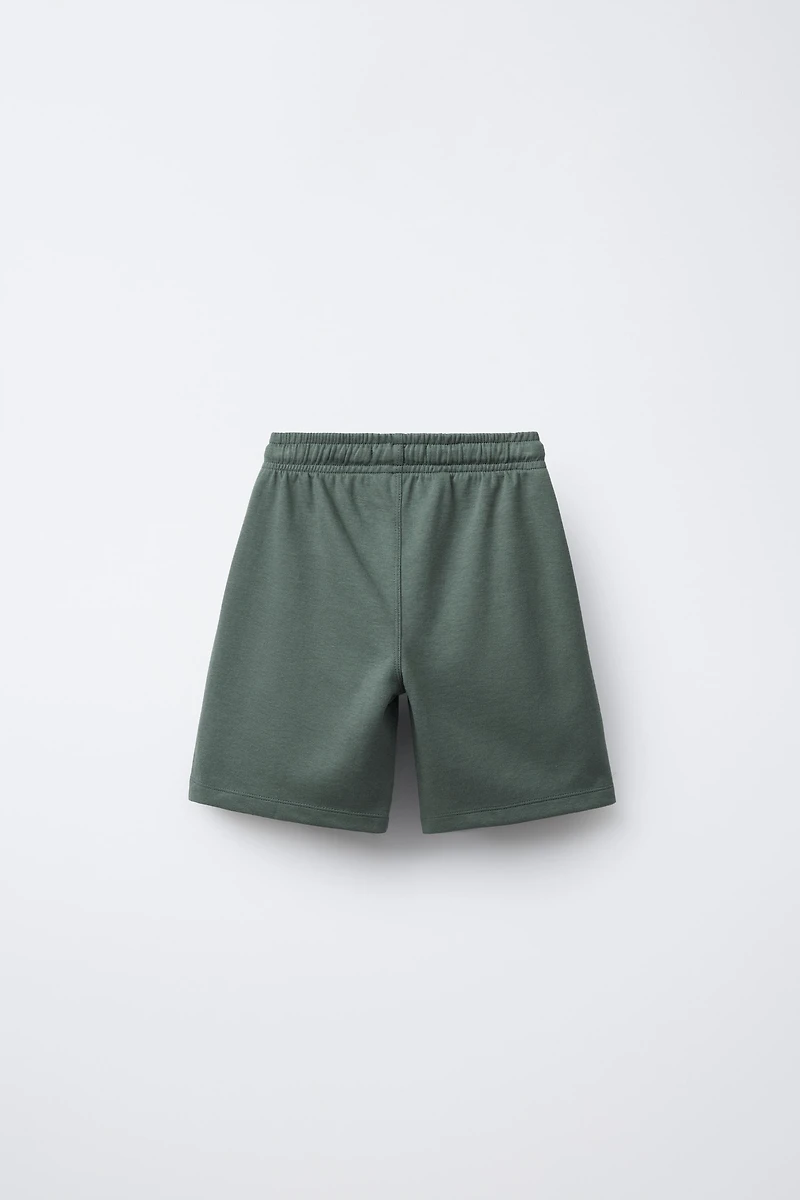 INTERLOCK T-SHIRT AND BERMUDA SET