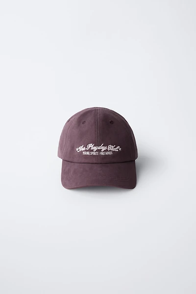 WASHED EFFECT EMBROIDERED TEXT CAP