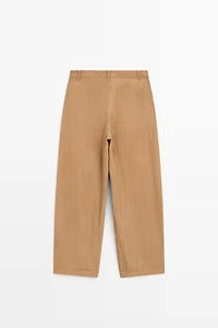 Lightweight barrel fit trousers