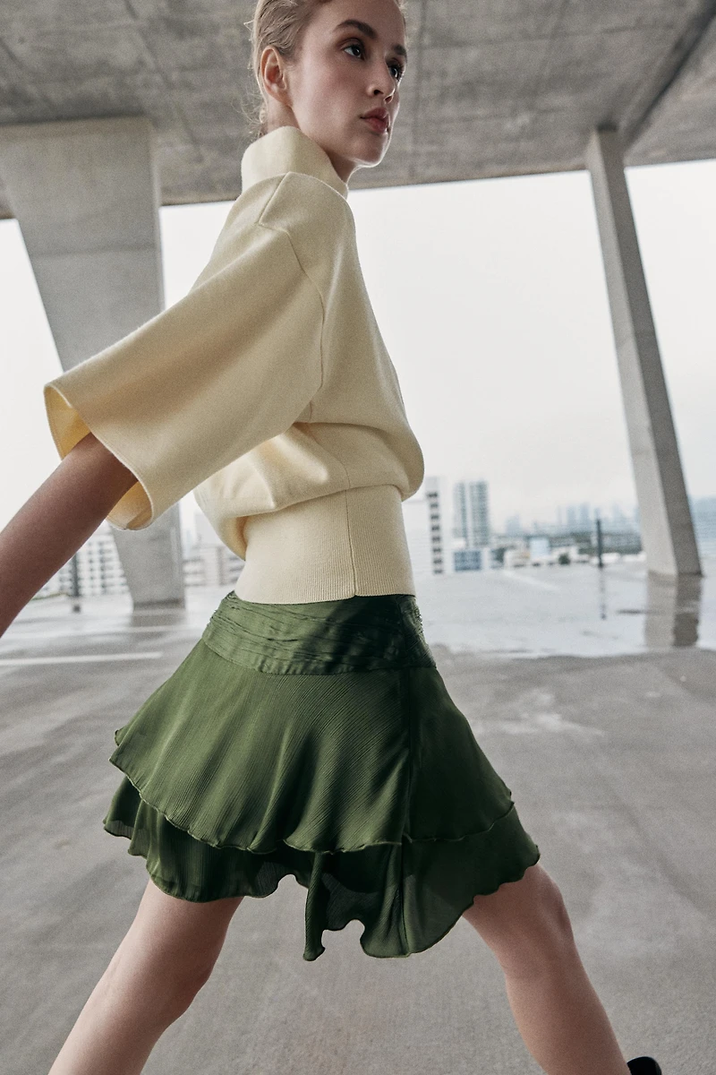 SATIN EFFECT RUFFLED MINI SKIRT