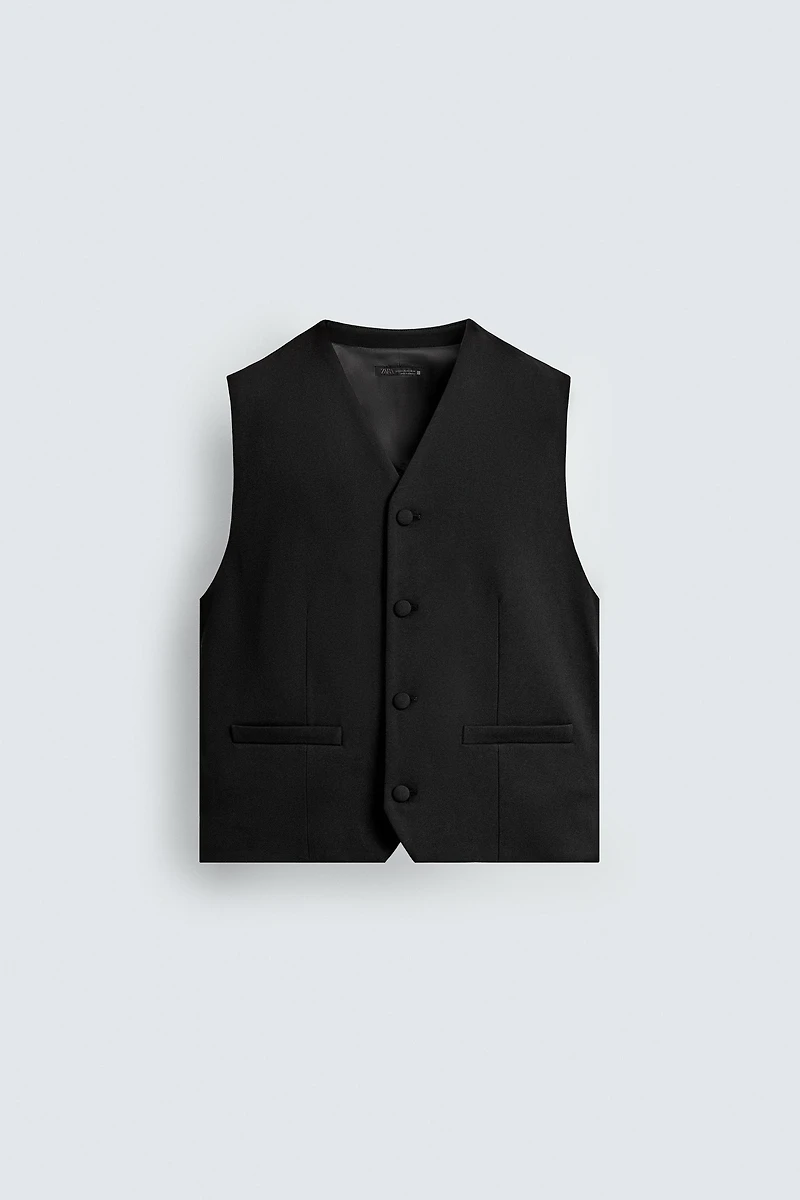 TEXTURED POCKET VEST