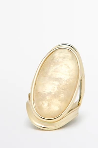 Oval Quartz Ring