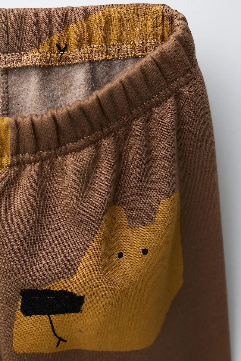 BEAR JOGGING SWEATSHIRT AND JOGGER PANTS SET