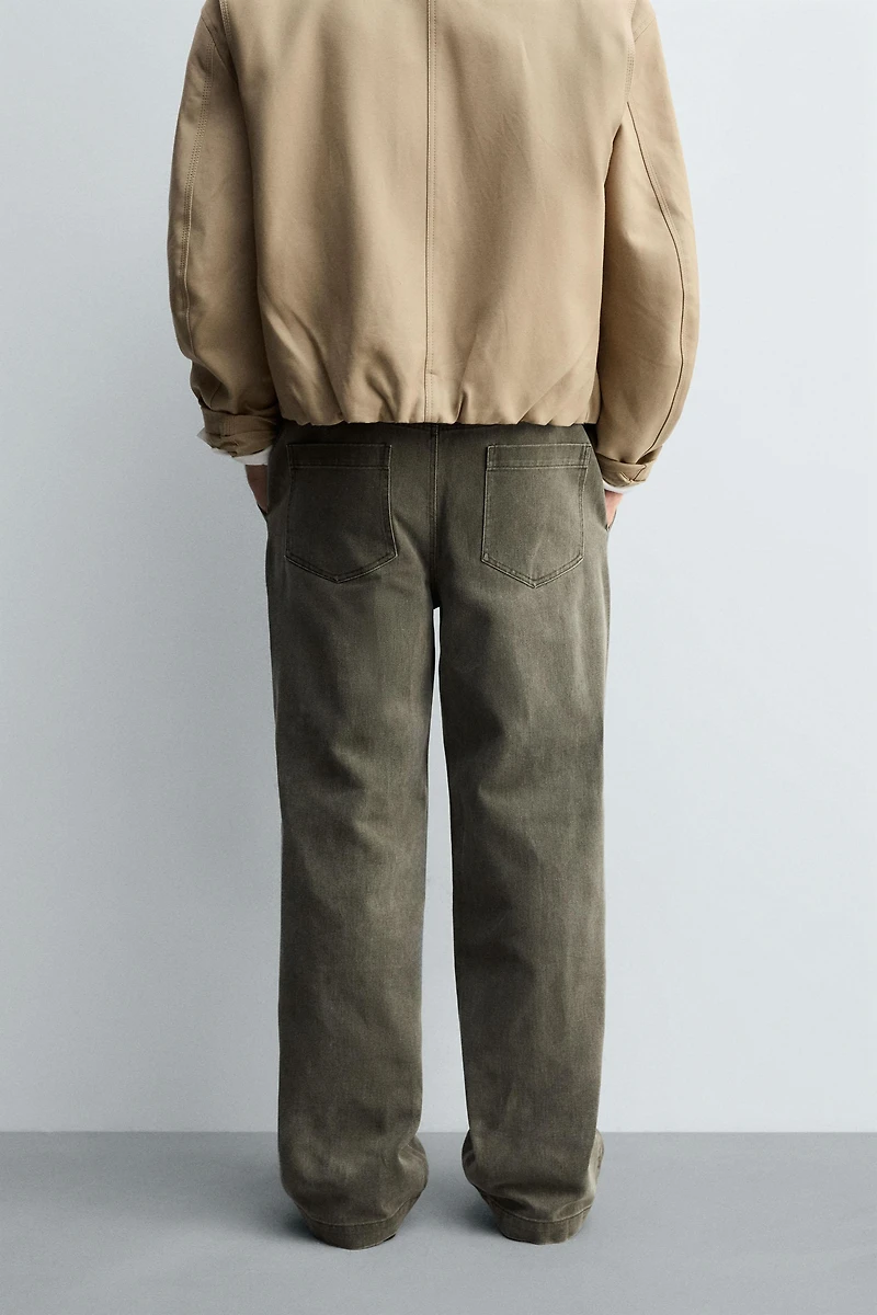 PANTALON COUPE LARGE DÉLAVÉ