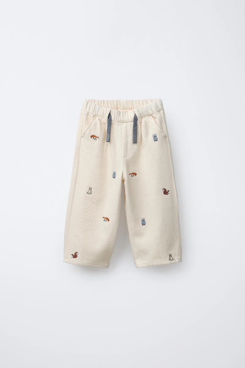 PANTALON BAGGY DOUX AU TOUCHER ANIMAUX BRODÉS