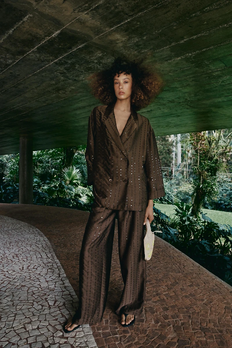 VESTE À PAILLETTES ET BOUTONNAGE CROISÉ