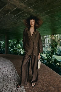 VESTE À PAILLETTES ET BOUTONNAGE CROISÉ