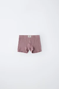 AGES 6- / THREE-PACK OF RIBBED BOXERS WITH LABEL